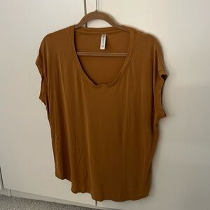 Athleta short sleeve tshirt size large